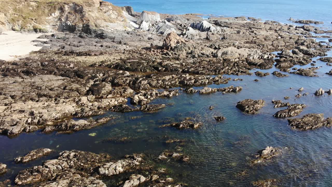 thurlestone живописная деревня, расположенная в девоне, англия