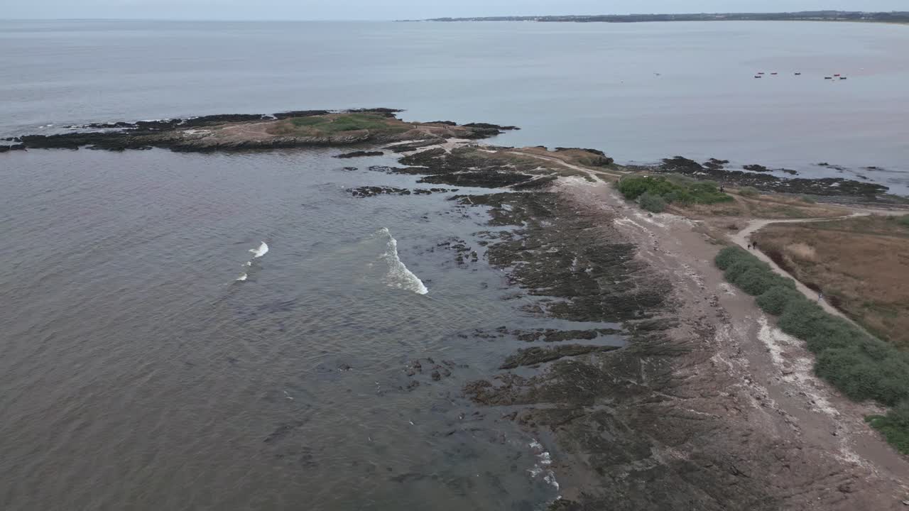 프랑스 브리타니의 펜빈스 해안과 해경