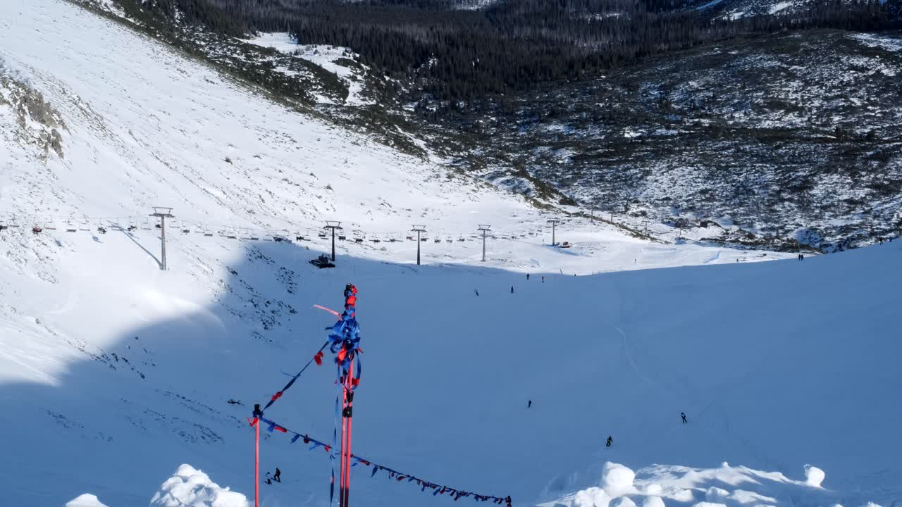 눈 인 스키 리조트 산 풍경