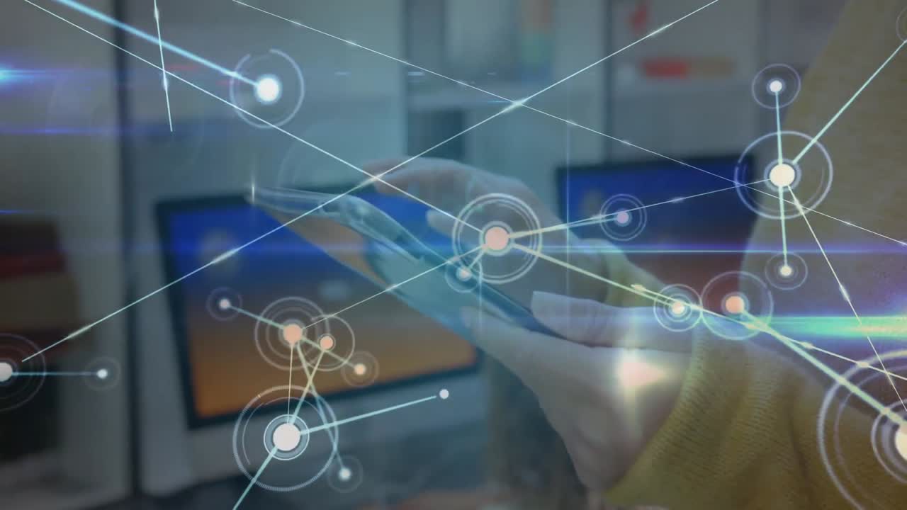 animación de redes de conexiones a través de maestras caucásicas que usan tablets