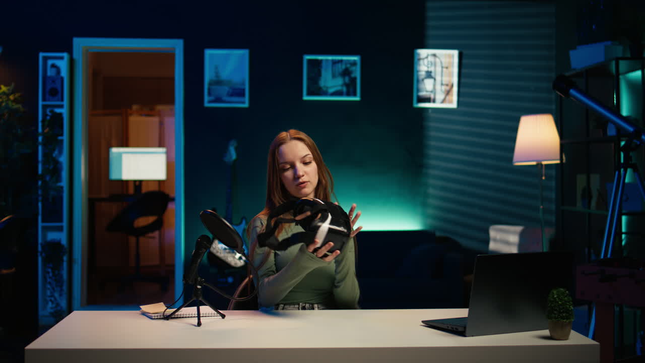 especialista en cine tecnológico, contenido patrocinado, desembalaje de gafas vr recién lanzadas