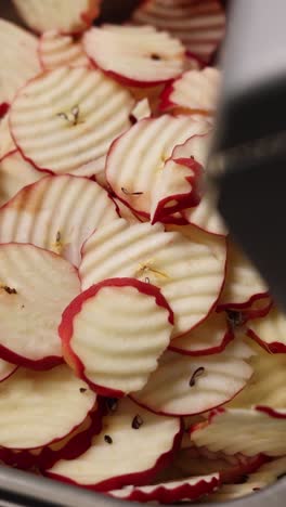 sliced apples