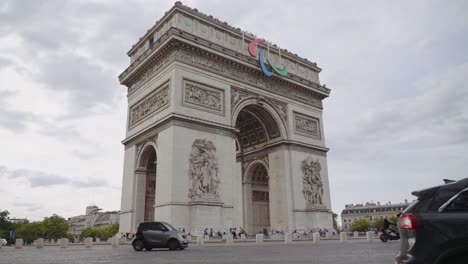arc de triomphe with paralympic logo in paris