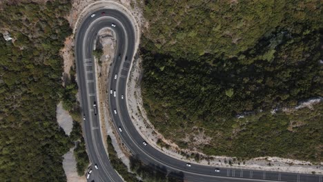 car crossing bend