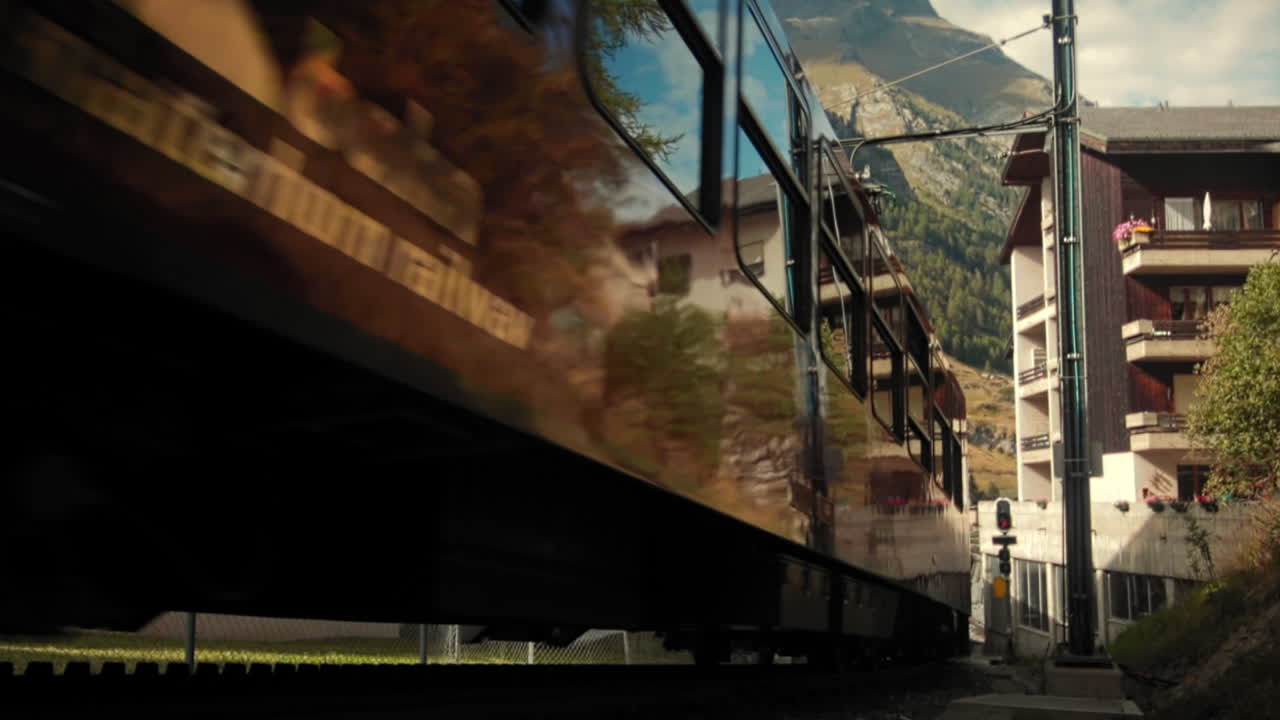 스위스 제르마트 의 전통적 인 고르너그라트 바른 철도 열차