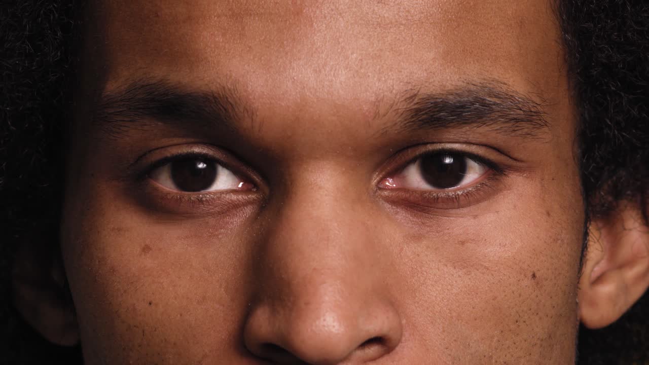 Close up portrait of the African man