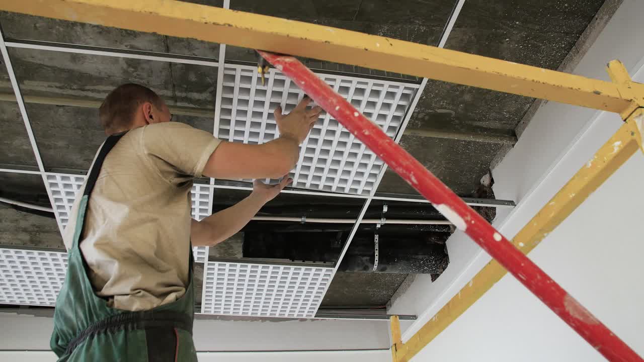 instalación de un techo suspendido