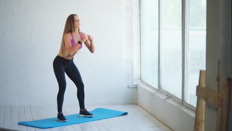 woman doing a fitness exercise