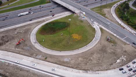 construcción de carreteras de puentes elevados y rampas con tráfico de autopistas intenso