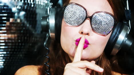 mujer discoteca gafas sm 4k 05