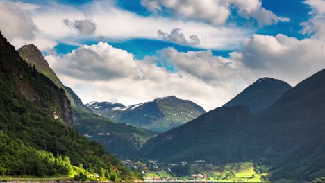 Zeitraffer-Geiranger-Fjord-Norwegen