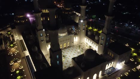 sheikh zayed solo mosque is a big mosque in surakarta, landmark surakarta