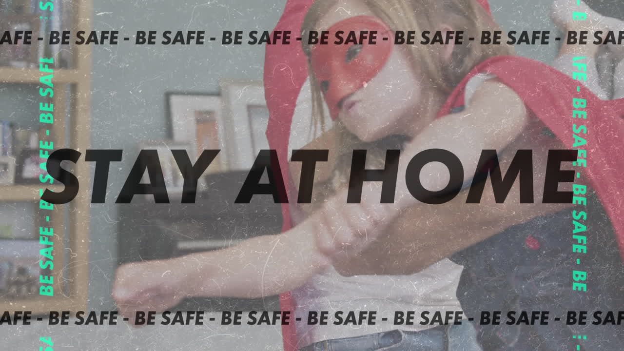 애니메이션은 엄마와 딸 듀오와 함께 봉쇄 기간 동안 안전과 집에 머물 것을 촉구합니다.