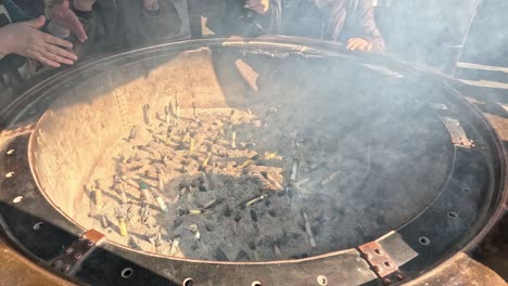 sequential incense burning in a large burner