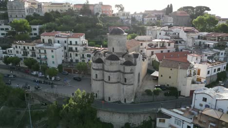 Aerial-shot-of-Church-of-Saint-John-the-Apostle-of-the-Toro-in-Ravello,-Italy