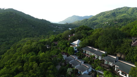 bienes raíces de lujo en tailandia