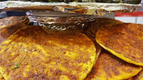 carne tradicional turca comida de papel kebab y envoltura de arroz