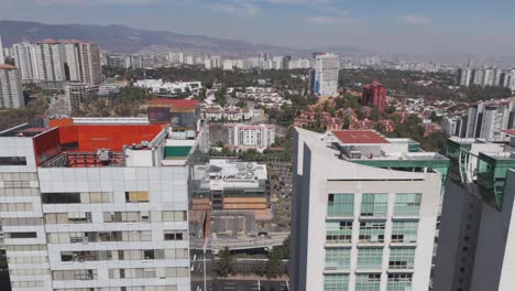 Vista-Aérea-De-Edificios-En-Santa-Fe-México