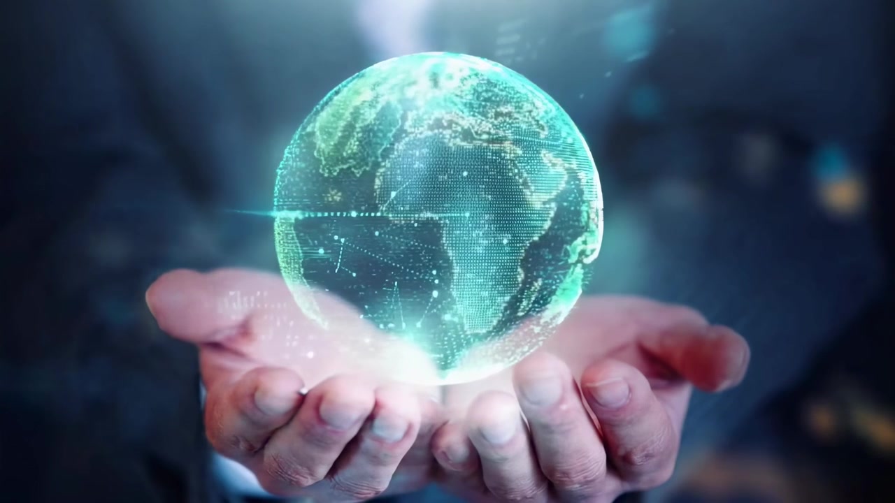 Empresario Sosteniendo un Holograma Digital Brillante de la Tierra
