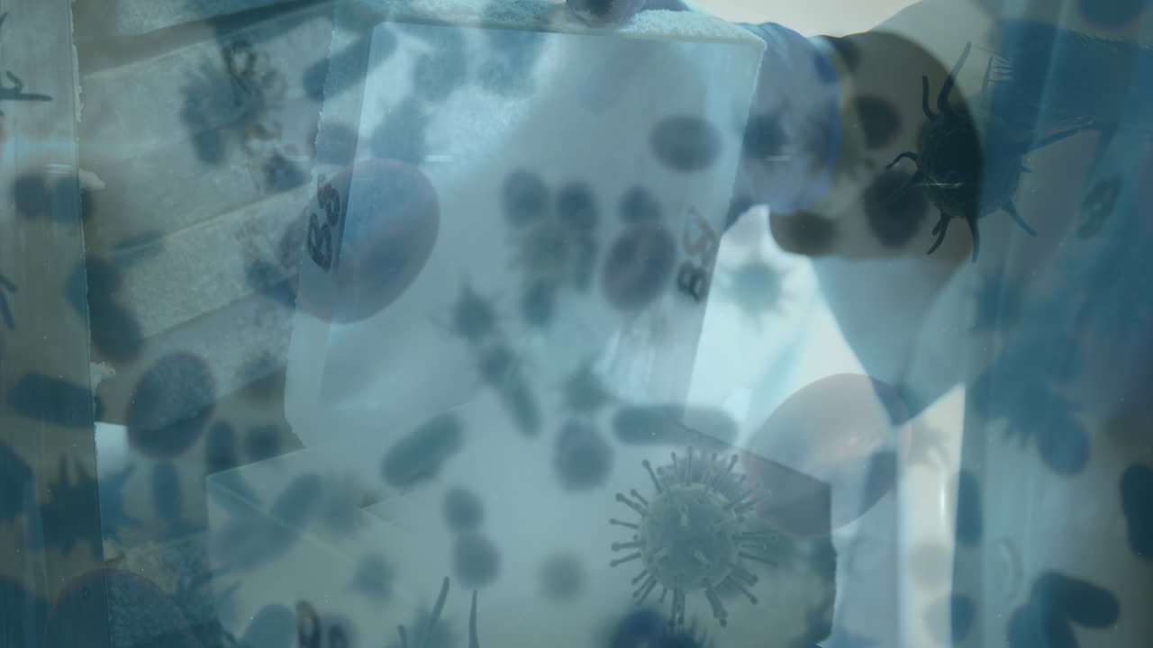 células de covid-19 y vasos sanguíneos contra el científico que trabaja en el laboratorio