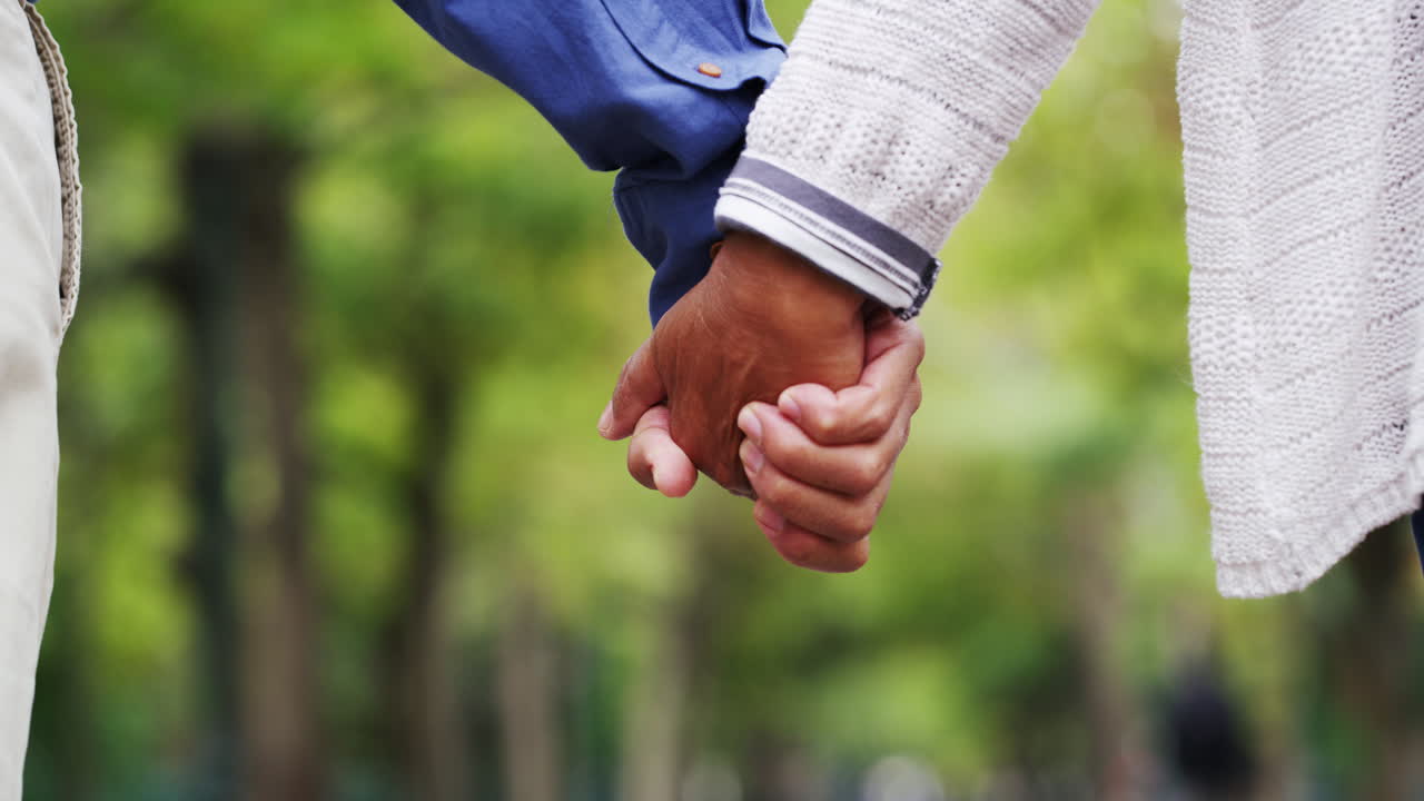 toma mi mano y nunca la dejes ir.