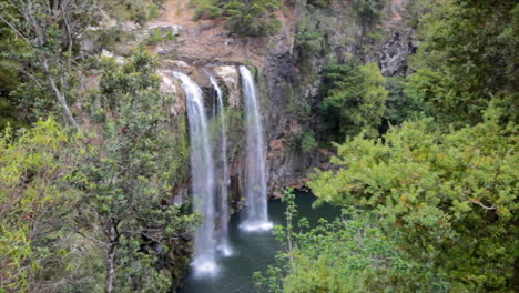 cataratas whangeri en el norte de nueva zelanda