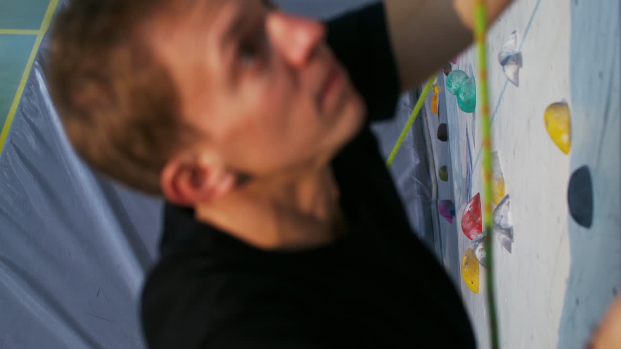 escalada en roca bajo techo