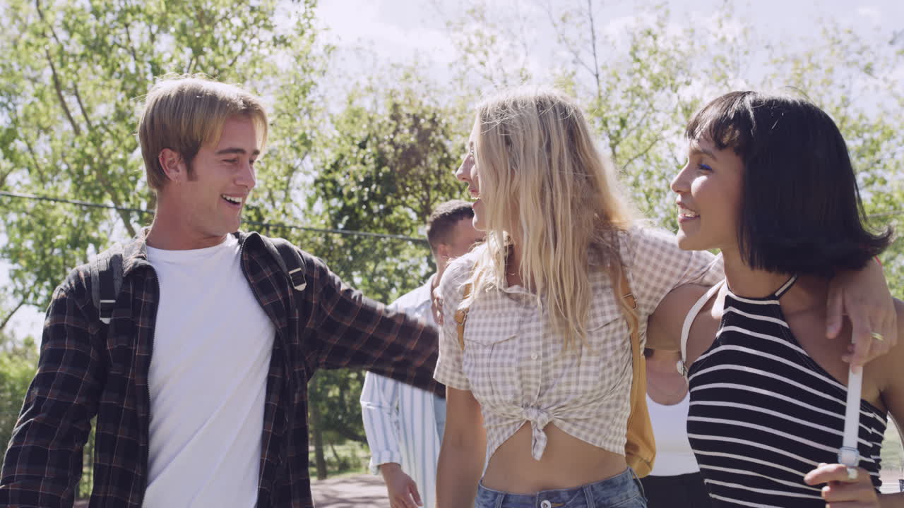 당신 안 에서 최고 를 이끌어 내는 사람 들 과 함께 하십시오