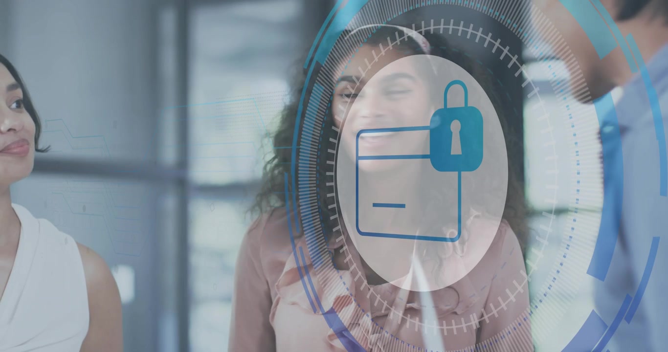 Gráfico de tarjeta digital apareciendo en una reunión de finanzas, mujer tomando una credencial y mostrando un pago seguro