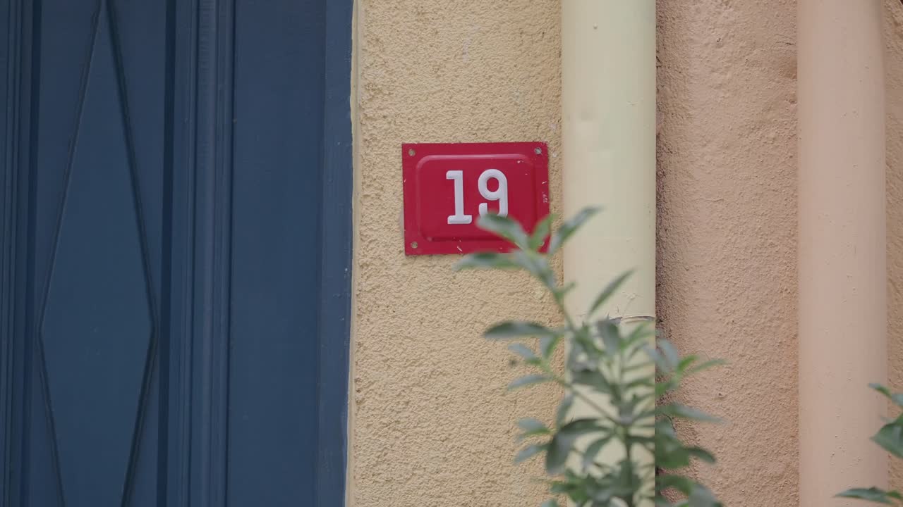 House Number 19