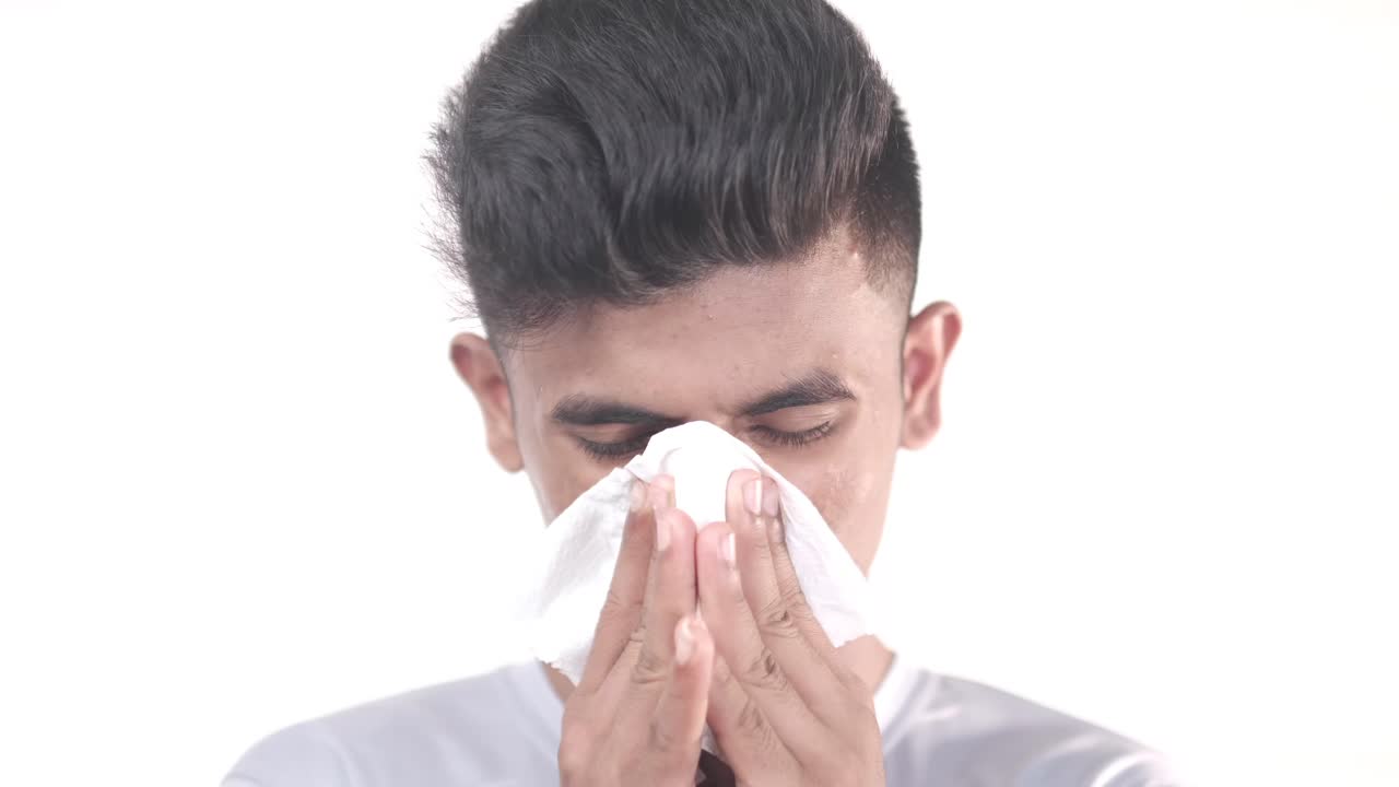 hombre que sufre de una enfermedad