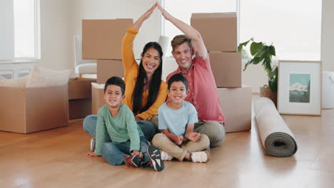 Glückliche-Familie,-Immobilien-Und-Neues-Zuhause