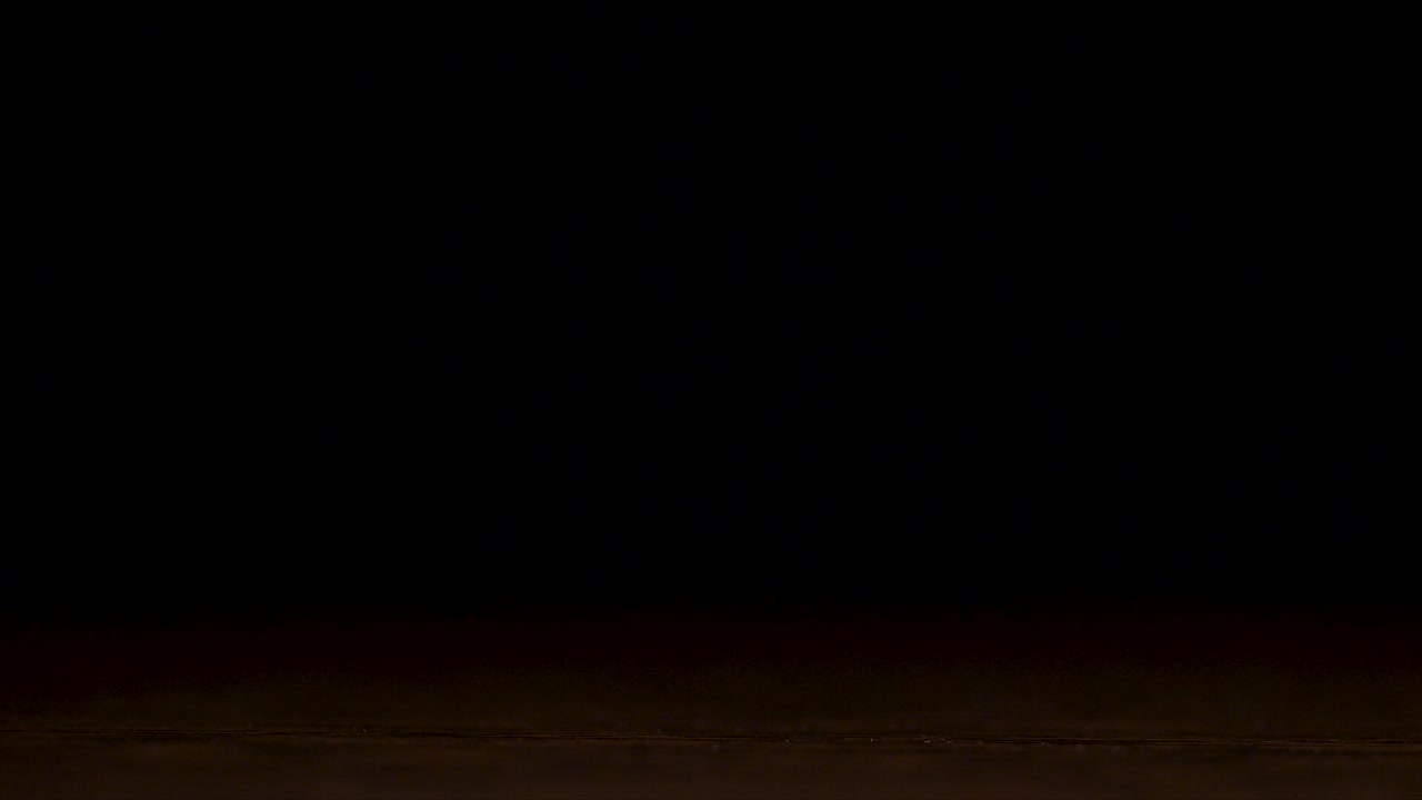 cubos de hielo cayendo