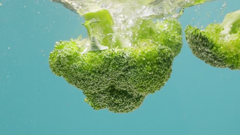 broccoli in water