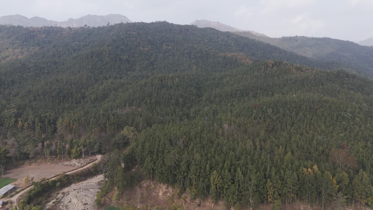el hermoso paisaje de nepal, rolpa