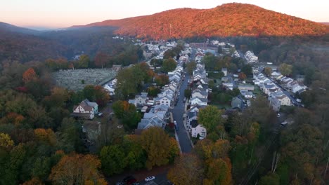casas en las montañas apalaches rurales de estados unidos