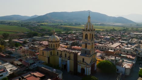 Diözesanheiligtum-Unserer-Lieben-Frau-Vom-Sagrario-In-Tamazula,-Jalisco,-Mexiko