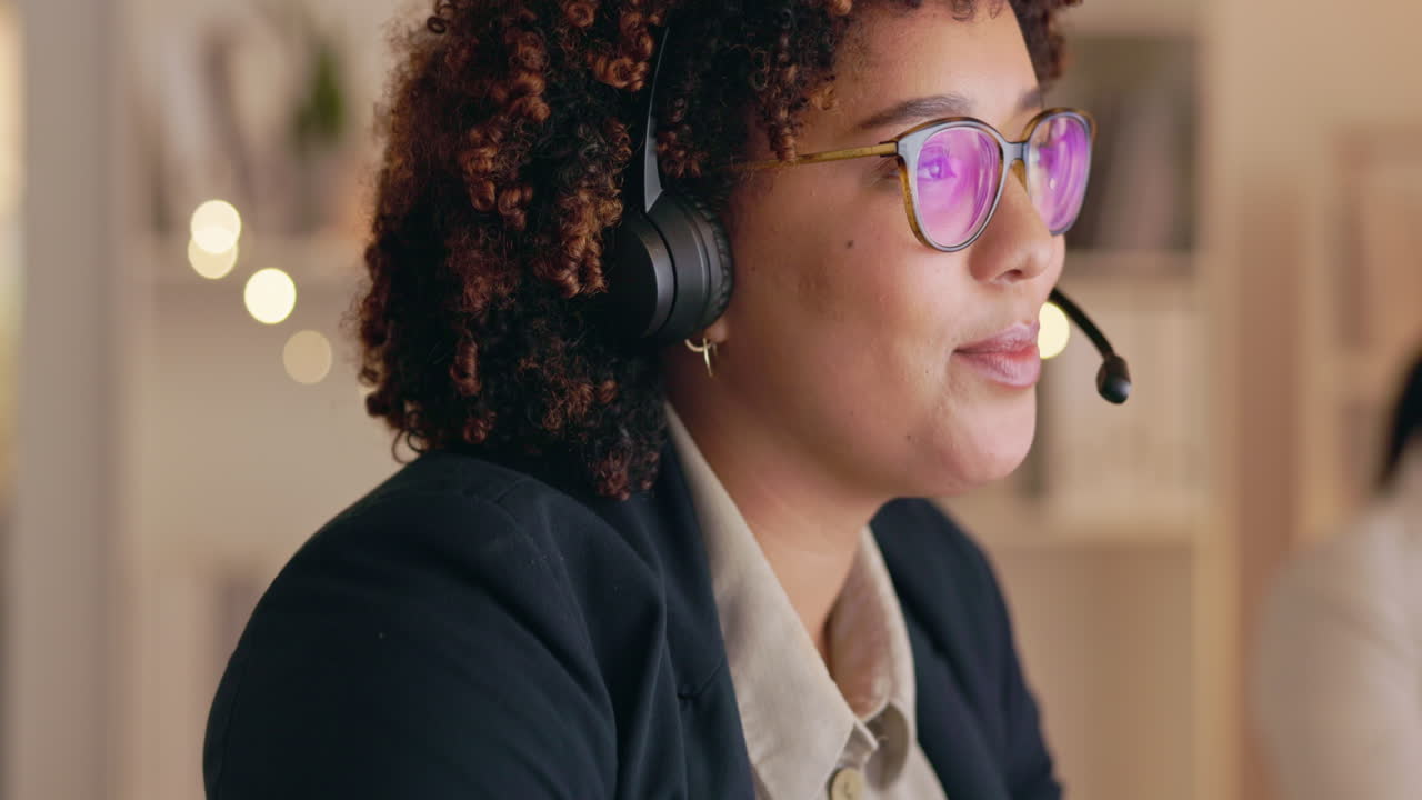 Call center, virtual assistant