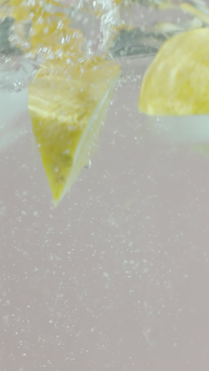 Lemon Water with Ice