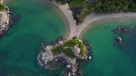 Cabo-de-San-Juan-tropical-beach-and-turquoise-water-at-sunset-time