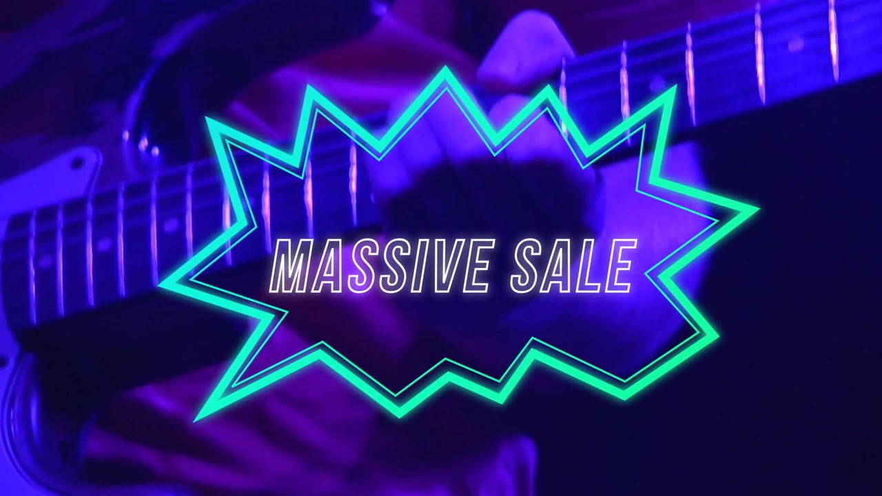 Ngôi sao neon xuất hiện kích hoạt người chơi guitar bấm hợp âm dưới ánh sáng xanh tím cho chương trình ĐẠI HẠ GIÁ.