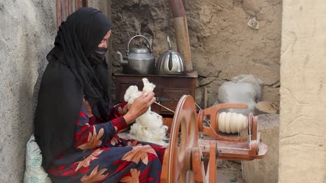 producing threads from cotton