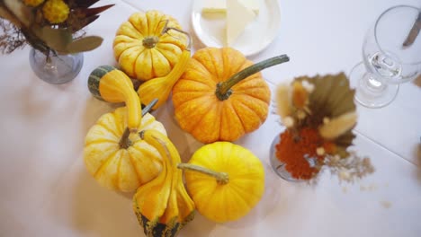 pumpkin table setting during autumn