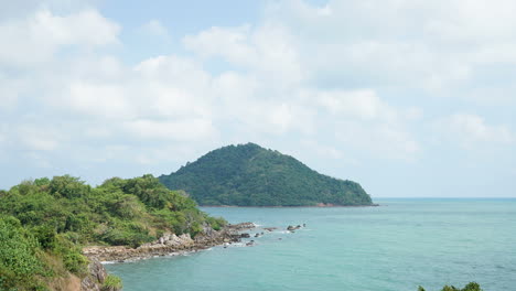 timelapse---sea-with-island-in-Thailand