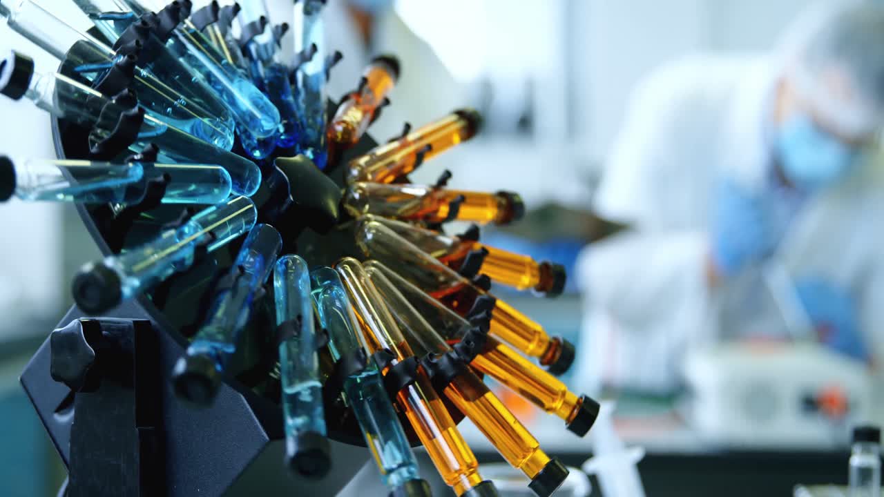 rotador de tubo de ensayo en el laboratorio 4k