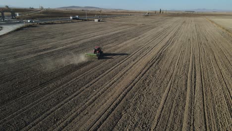 Tractor-Aereo-Trabajando