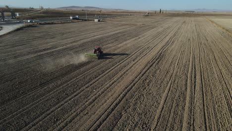 tractor aéreo en funcionamiento