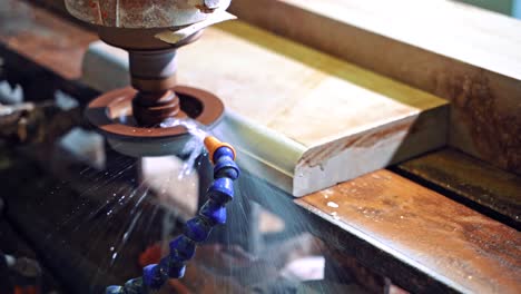 grinder cutting marble