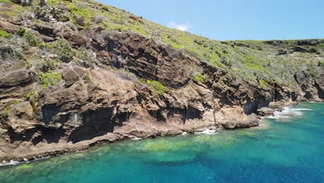 Hermosa-Vista-Panorámica-De-La-Isla-Coin-De-Mire-En-Un-Día-Soleado