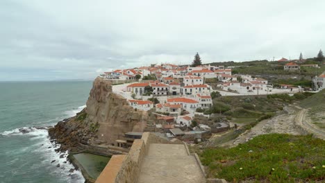 Azenhas-do-Mar-Village-Near-North-Atlantic-Ocean